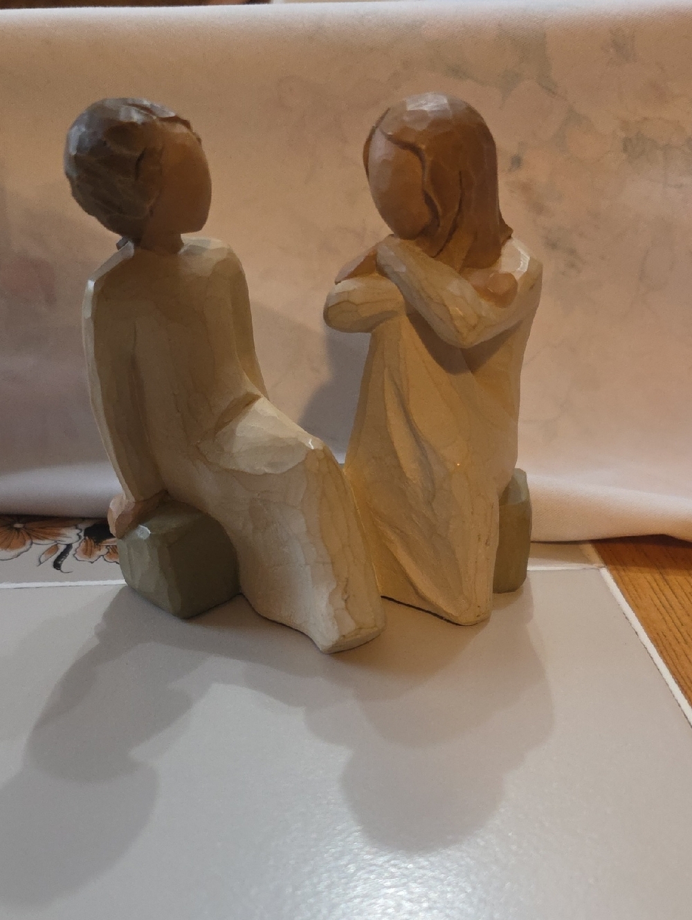 Demdaco Cream and Light Brown Wooden Figurine Pair - Home Art Sculpture